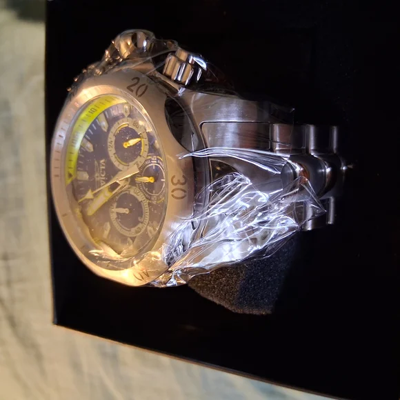 New Invicta venom Chronograph Watch